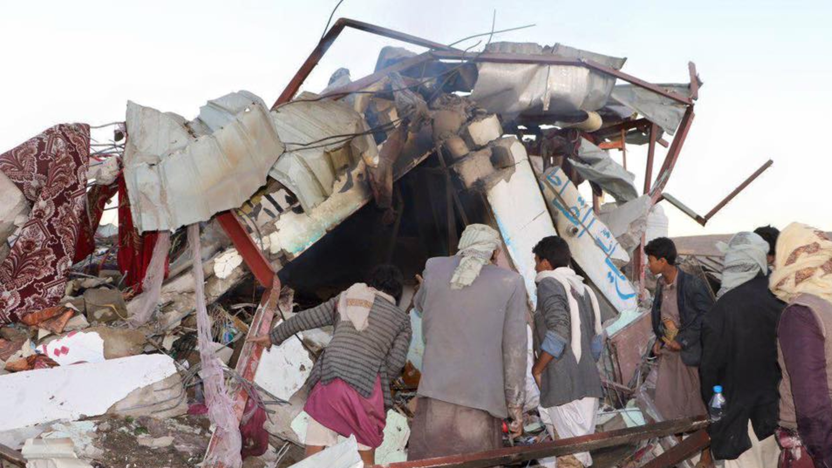 deadly airstrike by Saudi-led coalition’s warplanes in Yemen kills scores of civilians, Tawakkol Karman demands international investigation 